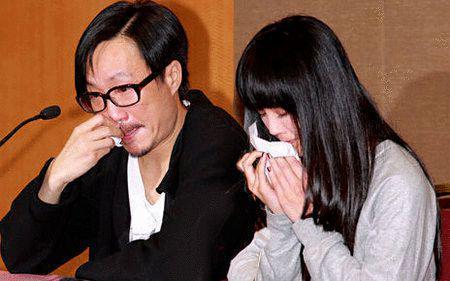 郑中基夫妻爆料视频,揭秘娱乐圈背后的真相 第1张 郑中基夫妻爆料视频,揭秘娱乐圈背后的真相 第1张